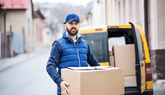 Oggi, grazie all'enorme quantitativo di prodotti acquistati sulle piattaforme di e-commerce, sono nate tante società che si occupano di consegne per cui la figura dell'autista è molto richiesta... Oggi, grazie all'enorme quantitativo di prodotti acquistati sulle piattaforme di e-commerce, sono nate tante società che si occupano di consegne per cui la figura dell'autista è molto richiesta...