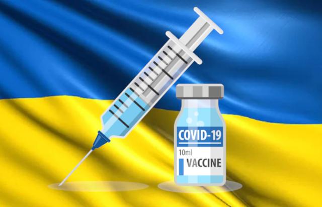 Fiera del Mediterraneo, primi vaccini e tamponi in hub alla comunità ucraina
