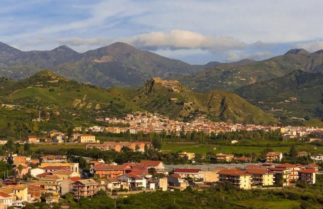 Calatabiano e il suo castello