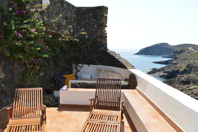 Villa a Pantelleria (TP) disponibile su Bookiply