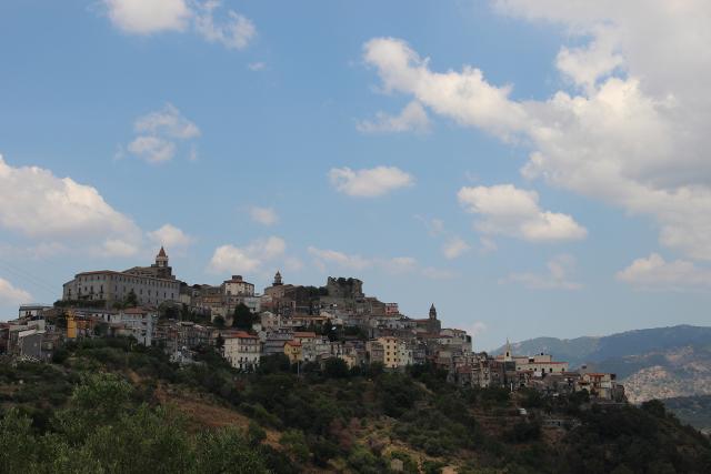 Veduta panoramica del borgo di Castiglione di Sicilia. Credits: Michele La Rosa. Courtesy: Ufficio stampa e Promozione turistica del Comune di Castiglione di Sicilia