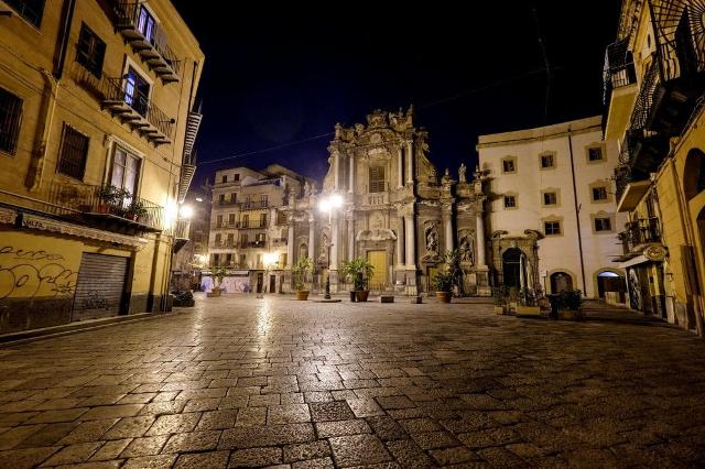 Palermo di notte con RestART Palermo di notte con RestART