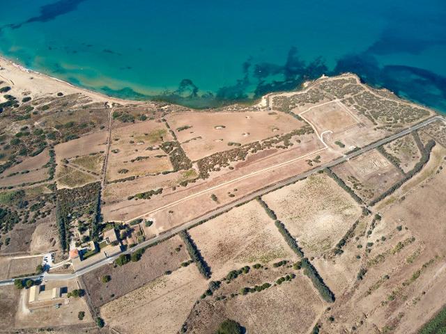 l'area archeologica di Kamarina l'area archeologica di Kamarina