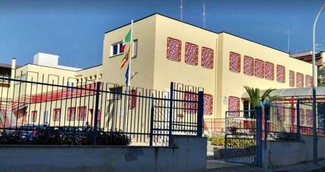 La scuola elementare Aldo Moro di Balestrate La scuola elementare Aldo Moro di Balestrate