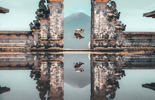 Il perfezionista - Un milione di foto e altrettante pose diverse per trovare quella perfetta...