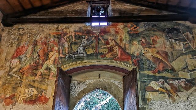 Affreschi nella Chiesa di Santa Caterina d'Alessandria - ph FAI