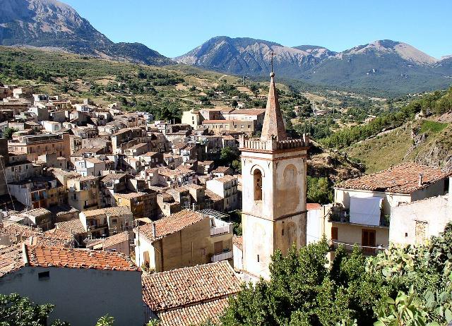 La vera particolarità del Master istituito dall'Università di Palermo sta nell'obiettivo di formare una figura professionale completa che ad oggi ancora non esiste nel panorama nazionale...