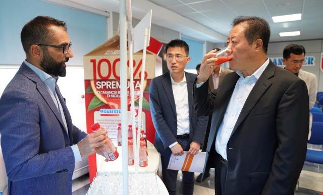 Delegazione Cinese in visita nell'azienda Oranfrizer