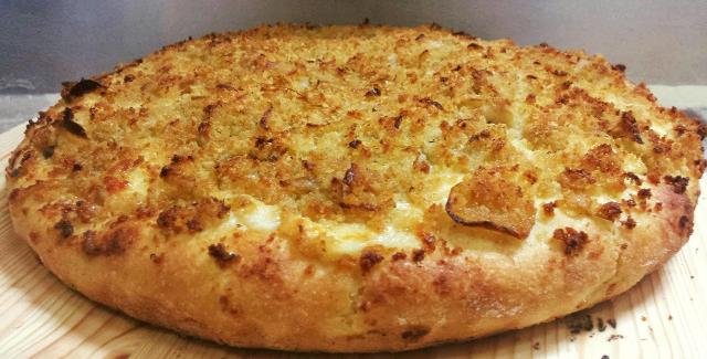 Sfincione bianco Bagherese con la tuma