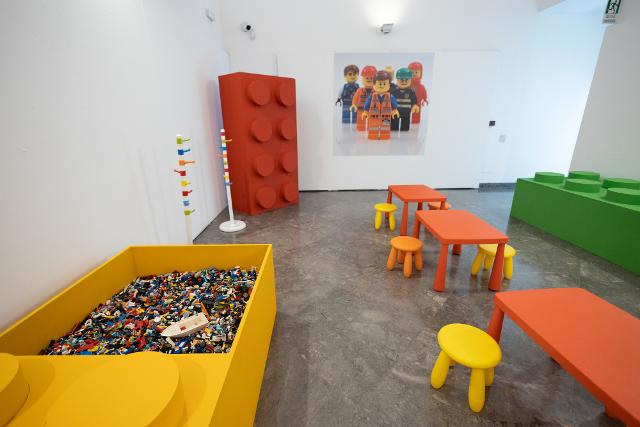 Uno degli spazi della mostra I LOVE LEGO al Loggiato di San Bartolomeo, Palermo