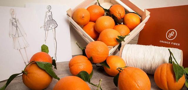 Orange Fiber annovera tra le proprie  collaborazioni quelle con Salvatore Ferragamo, H&M e della storica azienda di cravatte E. Marinella...