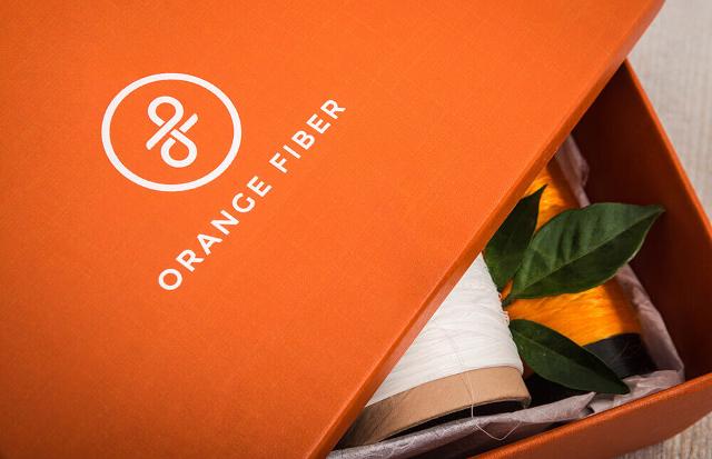 Tra le iniziative più meritevoli in Italia, spicca Orange Fiber, azienda siciliana che realizza tessuti partendo dalle semplici arance che trasforma in fibra al fine di poterla utilizzare per la tessitura...