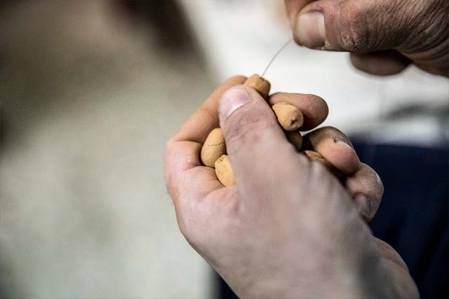 È la comunità di San Biagio Platani al centro della centenaria tradizione degli Archi di Pasqua che unisce sapere artigiano, mito, tradizione religiosa e spirito contemporaneo...