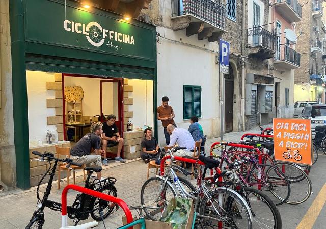 Recuperare le biciclette abbandonate e rigenerarle…