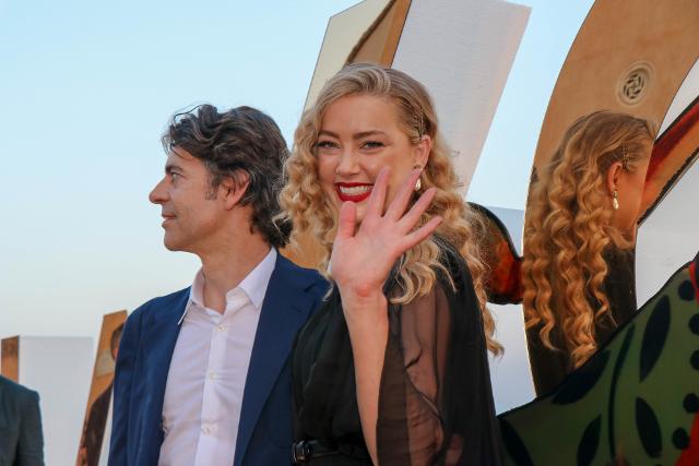 Stars, glamour e fans, è cominciato il Taormina Film Fest