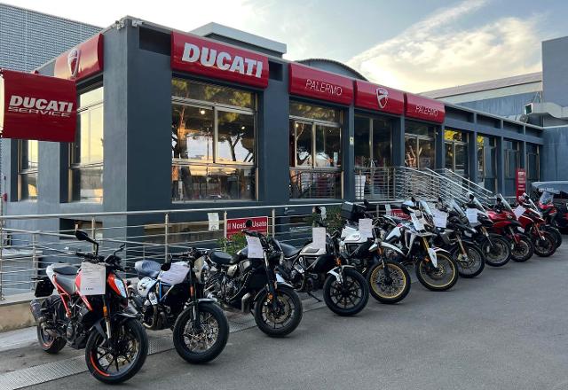 Ducati Palermo premiata come miglior concessionaria al mondo!