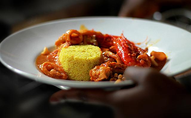 Un cous cous con verdure e frutti di mare dell'osteria "Ginger People&Food" di Agrigento