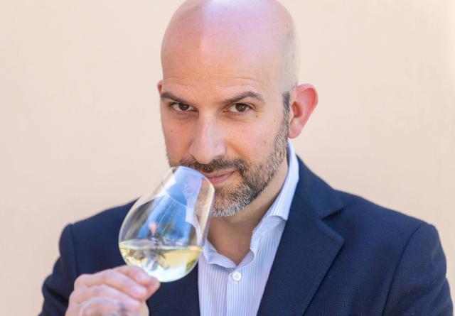 A ''Contrade dell'Etna 2024'' il primo enologo Master of Wine italiano Pietro Russo