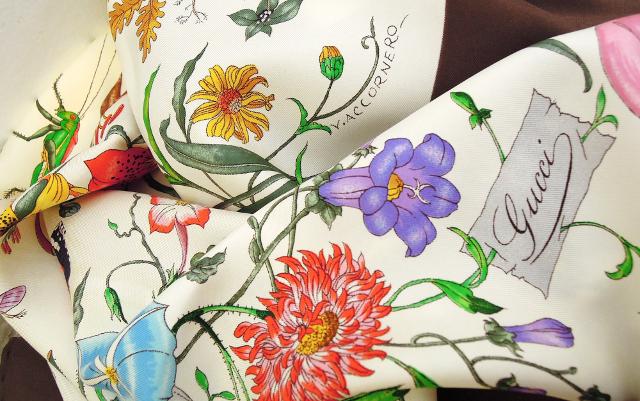 Foulard Gucci carré stampa Flora