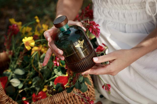 Apenera Gin - ph Fabio Florio