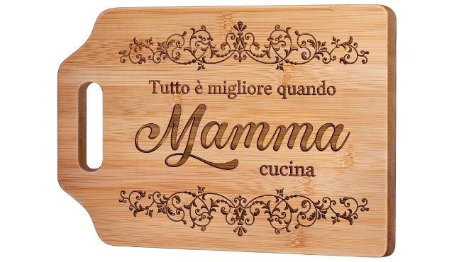 Tagliere intagliato dedicato alla mamma