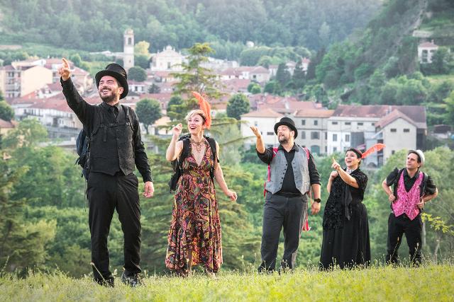 In Sicilia arrivano gli Scavalcamontagne con la loro tournée in cammino