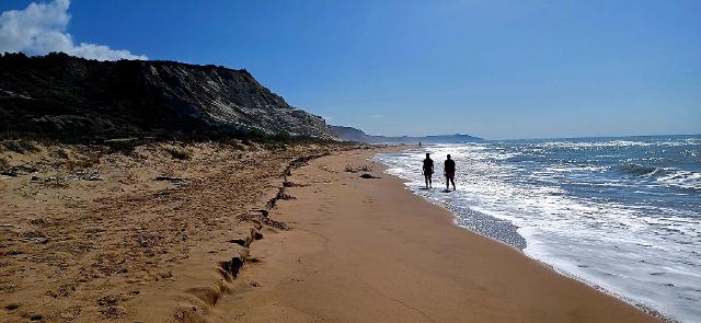 da-eraclea-minoa-a-torre-salsa-lungo-il-sentiero-cami-de-cavalls