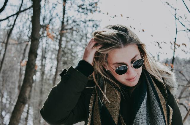 Come prendersi cura dei capelli in inverno