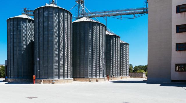 Lo stabilimento ad Assoro (EN) della Cooperativa Valle del Dittaino Lo stabilimento ad Assoro (EN) della Cooperativa Valle del Dittaino