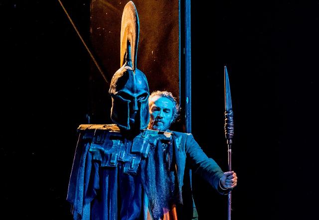 "Iliade - Il gioco degli dèi" con Alessio Boni "Iliade - Il gioco degli dèi" con Alessio Boni