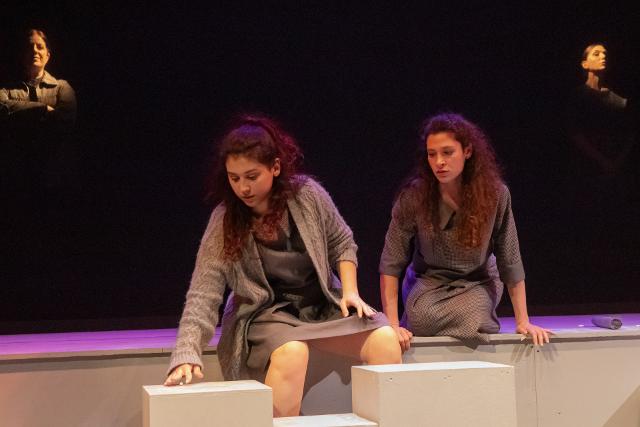 "MA PERCHÉ È SEMPRE NATALE?", tratto dall'omonimo romanzo di Rosemarie Tasca d'Almerita e adattato per la scena da Micaela De Grandi, Valentina Ferrante ed Emanuele Maria Russo "MA PERCHÉ È SEMPRE NATALE?", tratto dall'omonimo romanzo di Rosemarie Tasca d'Almerita e adattato per la scena da Micaela De Grandi, Valentina Ferrante ed Emanuele Maria Russo