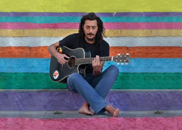 SANDRO JOYEUX SANDRO JOYEUX