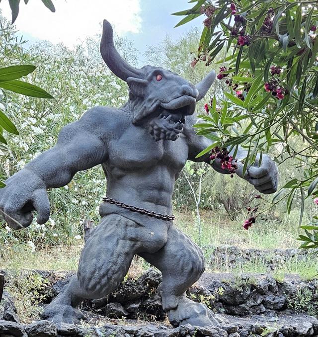 Il Minotauro - "I Miti dell'Etna"