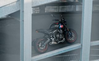 È in arrivo la nuova Triumph Trident 660 Triple Tribute Edition 2025