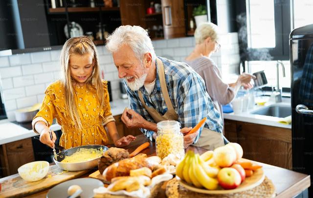 Oltre alla componente emotiva, i nonni italiani danno grande importanza all'aspetto nutrizionale della merenda...