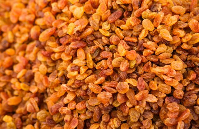 L'uvetta riduce la sensibilità alla luce L'uvetta riduce la sensibilità alla luce