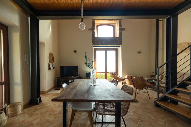Il soggiorno della Casa sulle colline di Scopello - "Miglior alloggio rurale" Airbnb