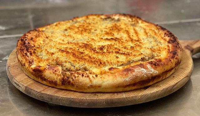 Lo sfincione dell'Antico Forno Valenti dal 1887