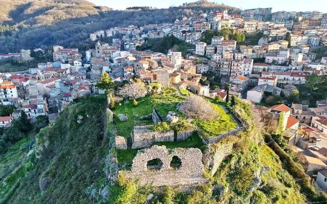 I ruderi del castello di Galati Mamertino