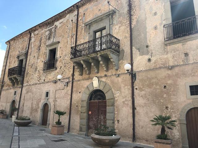 Palazzo De Spuches, foto di Davide Mauro - Opera propria, CC BY-SA 4.0