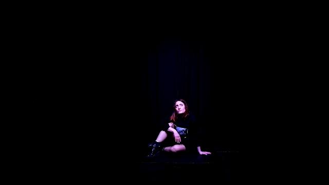 "IMPERFETTO" di e con VALERIA SARA LO BUE