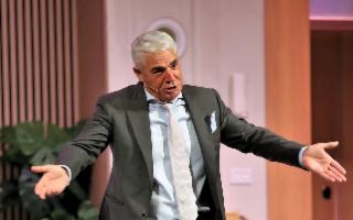 Biagio Izzo in ''L'Arte della Truffa'' al Teatro Golden di Palermo