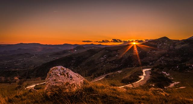 Ultime luci al tramonto su Cozzo morto nel Parco delle Madonie