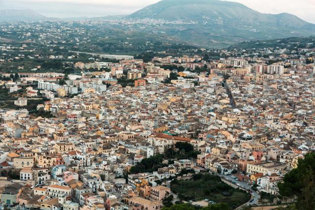 Caltanissetta tra arte contemporanea, musei e antiche tradizioni