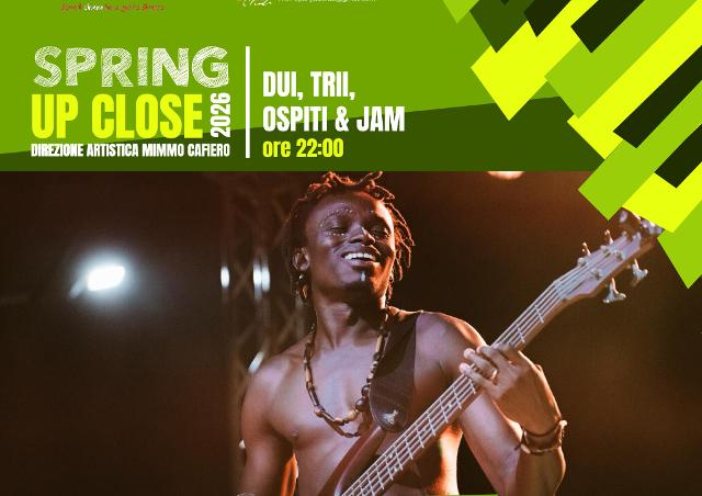 il-cantautore-nigeriano-chris-obehi-in-concerto-con-otiloh-al-cinematocasa-di-palermo