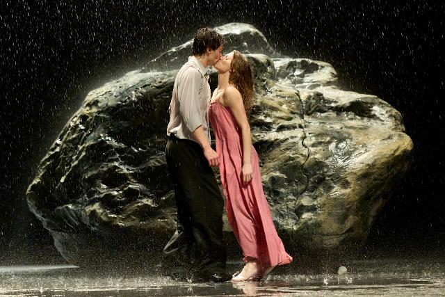 From "Vollmond" a piece by Pina Bausch - ph Bastian Hessler
