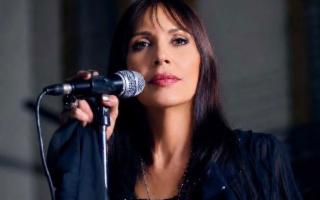 Viola Valentino in concerto a Stazzo (CT)